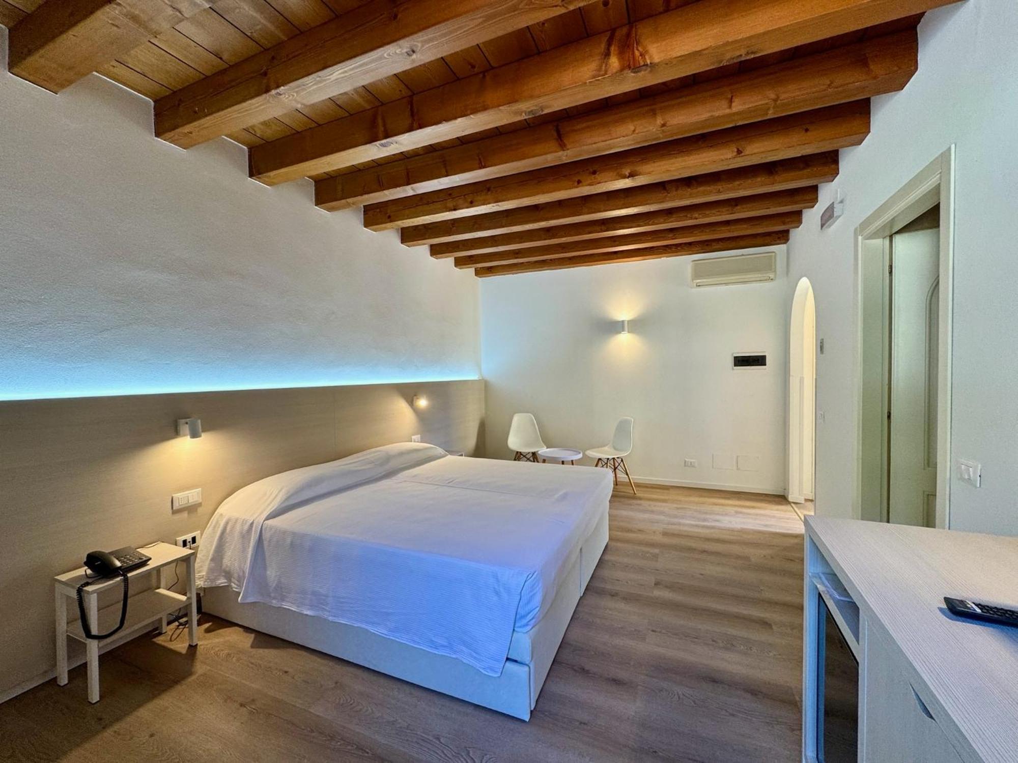 אפי Corte Impero Hotel & Restaurant מראה חיצוני תמונה